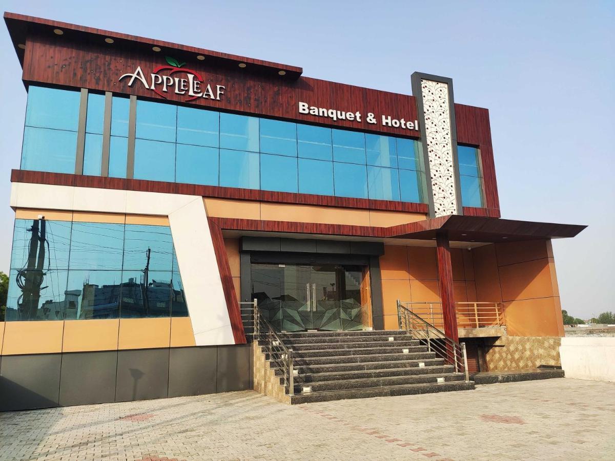 Oyo 92169 Apple Leaf Banquet & Hotel Aligarh Exterior photo